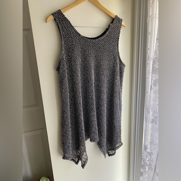 Lane Bryant Sequin Black & White Sleeveless Tunic Top Long Size 18 20 - Picture 1 of 5